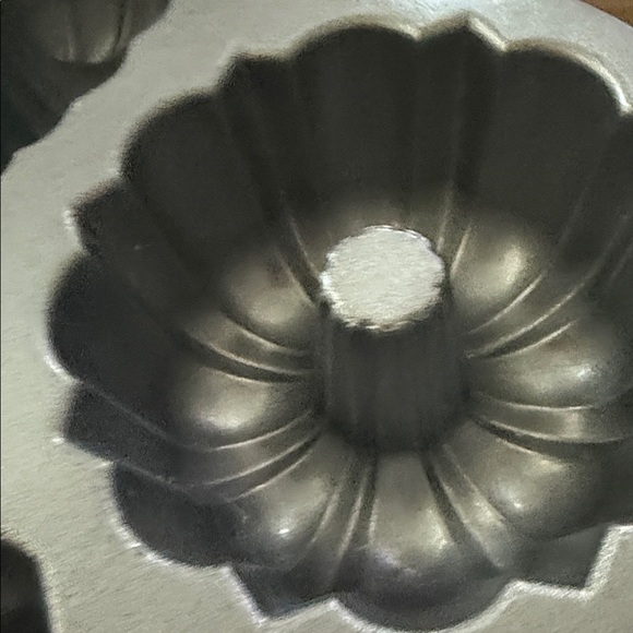 Nordic Ware Metallic Gray Bundt Quartet Pan - Picture 4 of 7